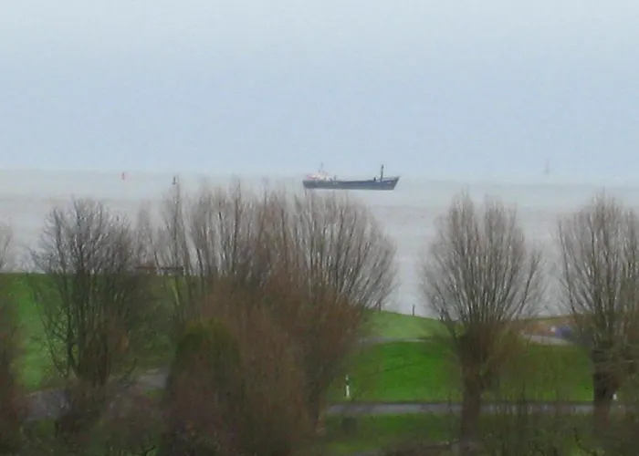 Tief 12 Strandkieker Mit Internet Und Strandkorb 54 シリヒ